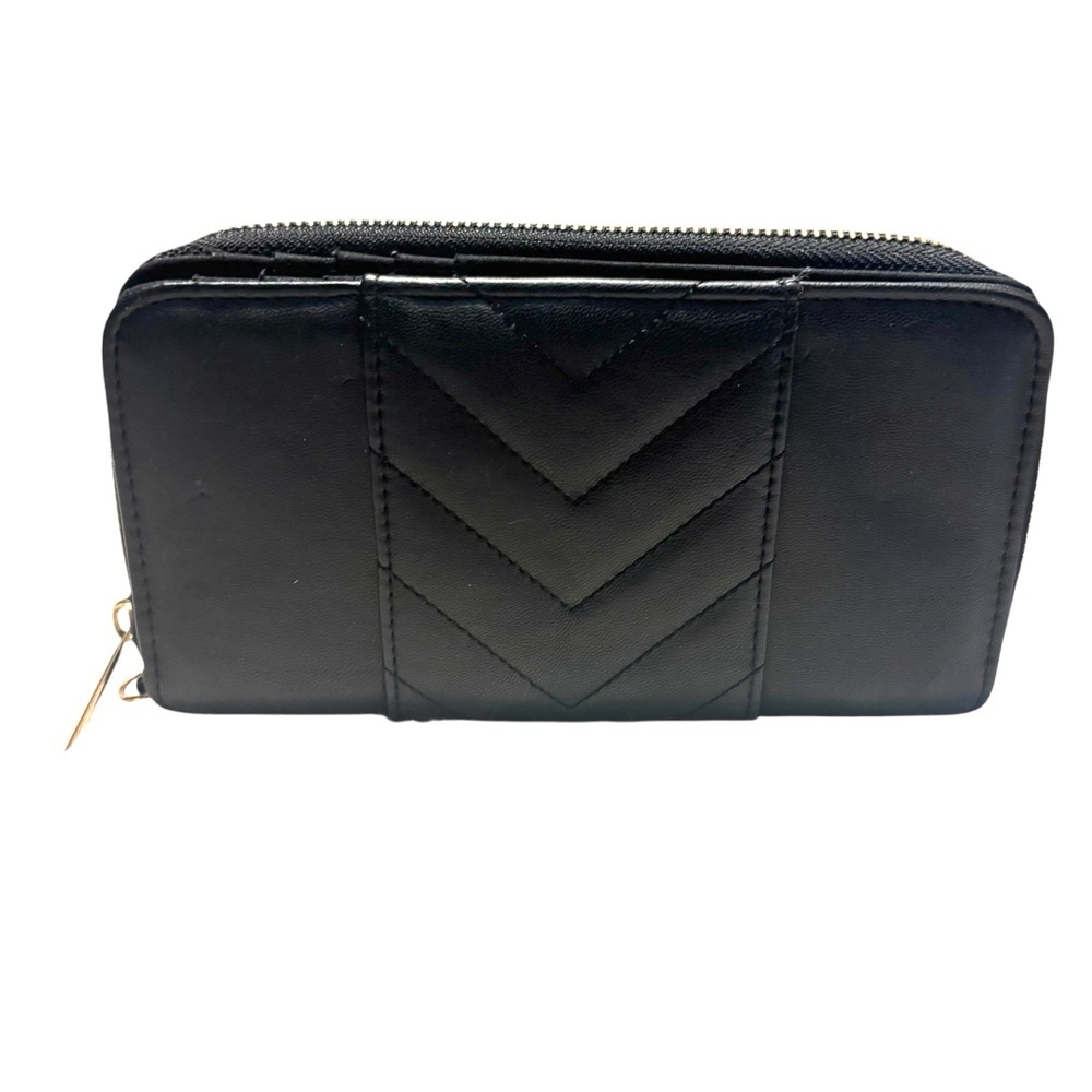 Black Zip Wallet Gold-Tone Hardware Black fabric Interior Classic